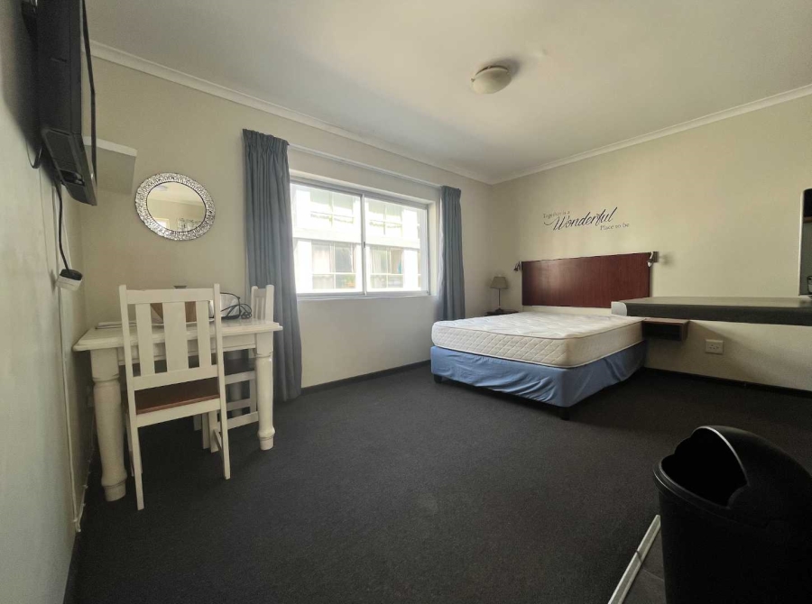 To Let 1 Bedroom Property for Rent in Summerstrand Eastern Cape